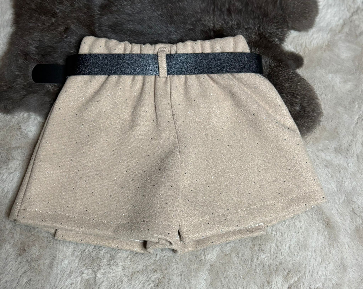glitter short beige