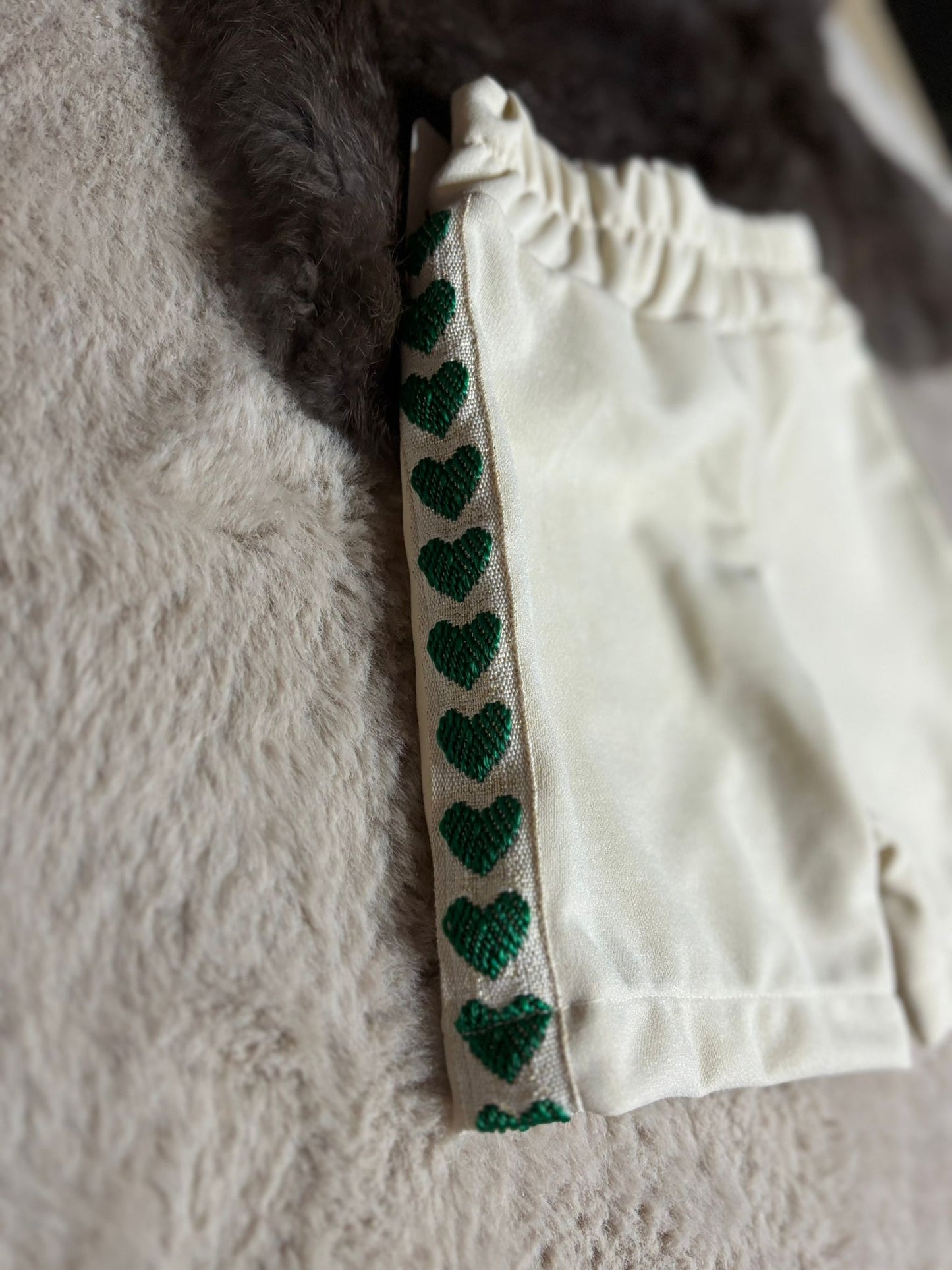Heart short beige