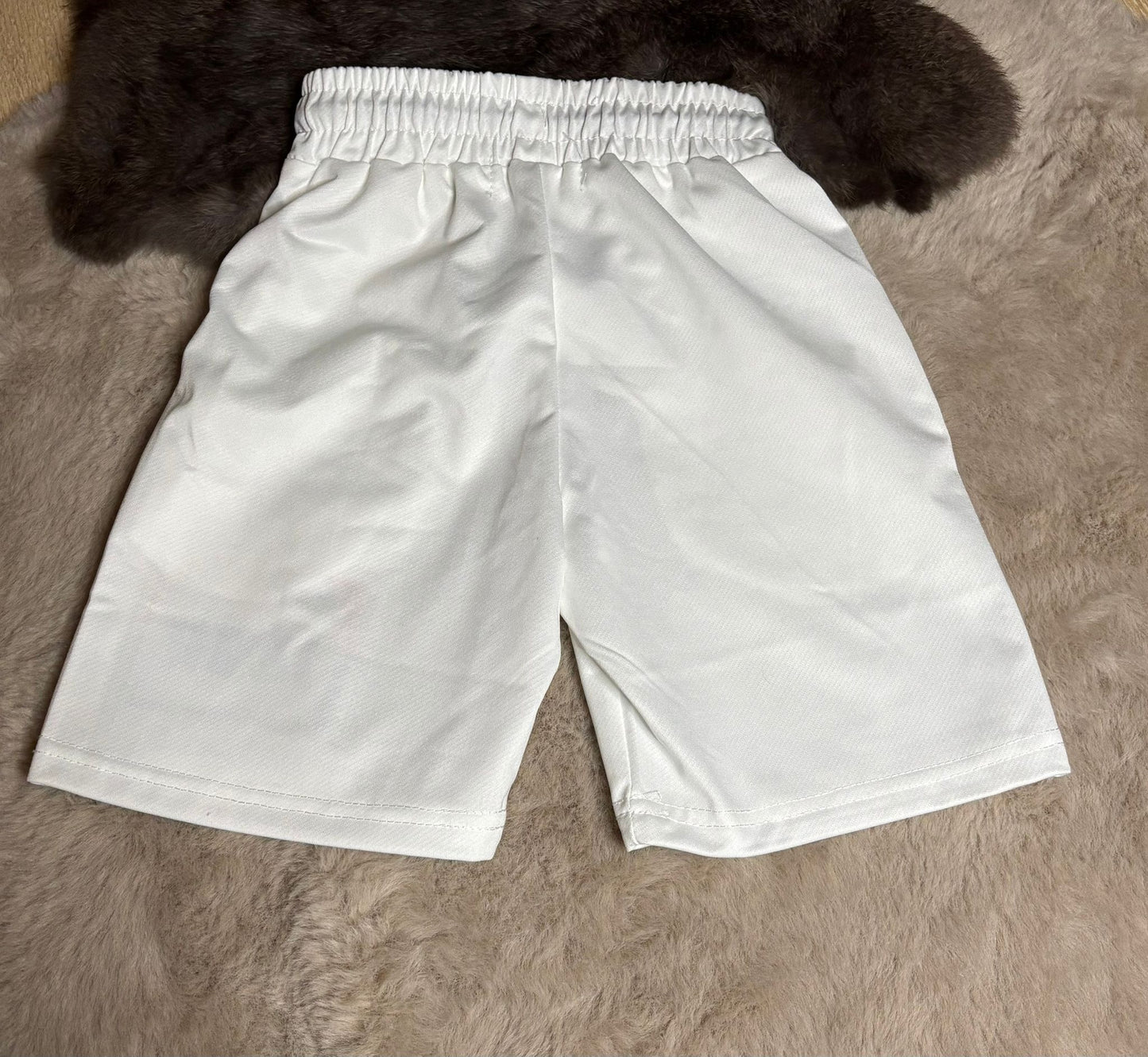 ICON short white