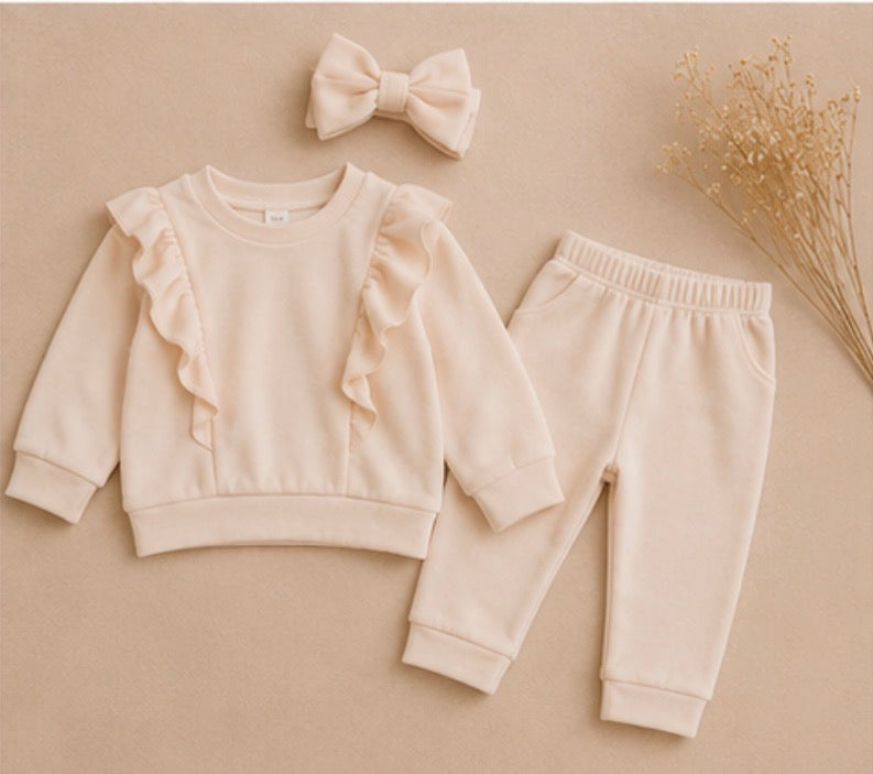 velvet ruffle set beige