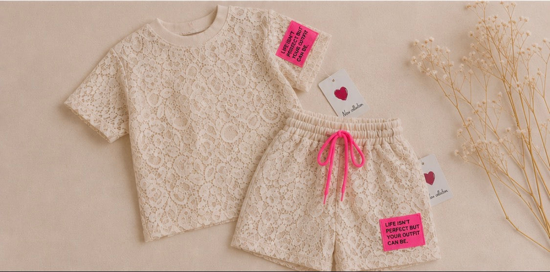 Trendy lace set beige