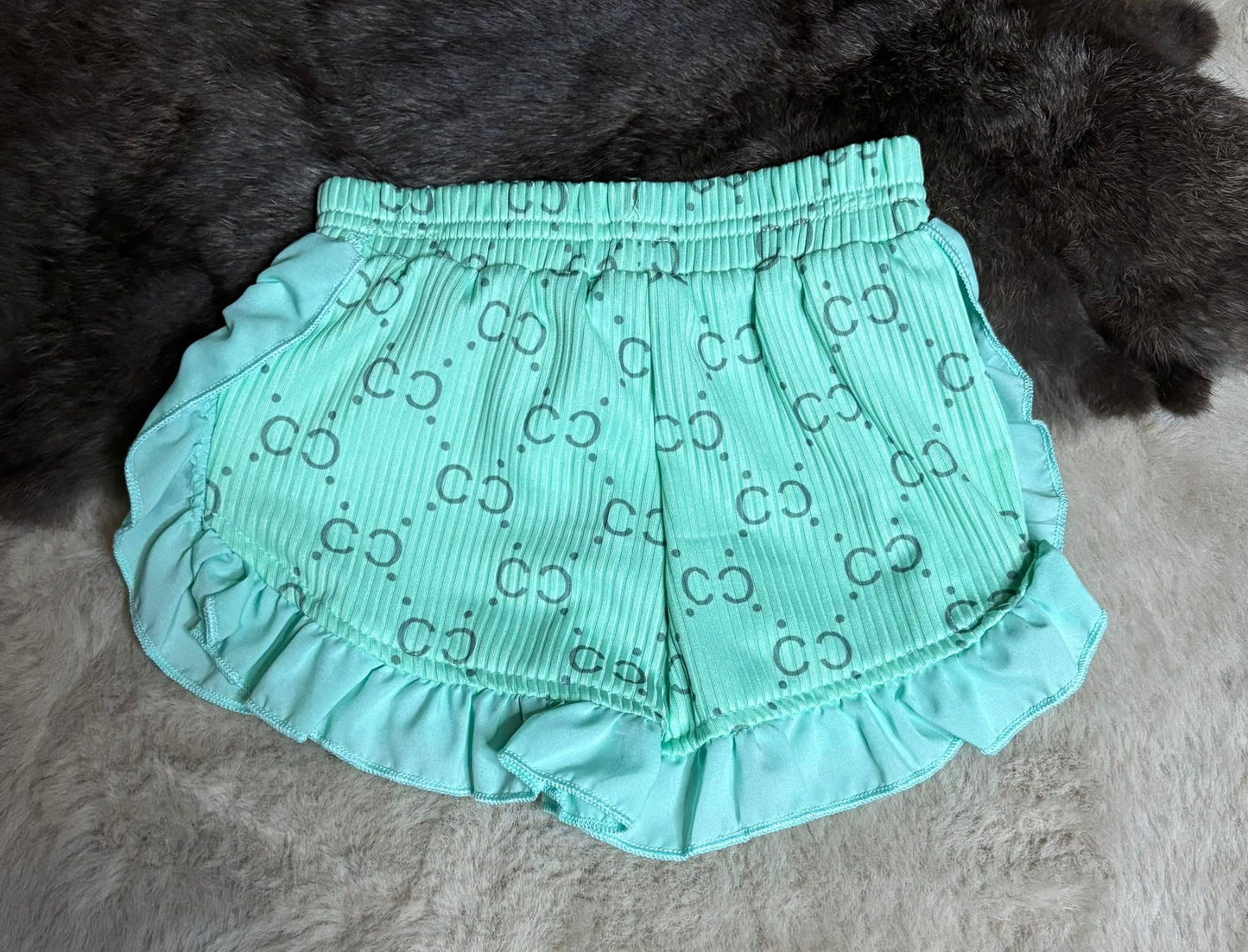 CC short turqouise