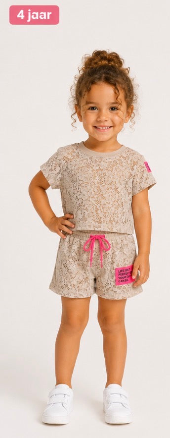 Trendy lace set beige