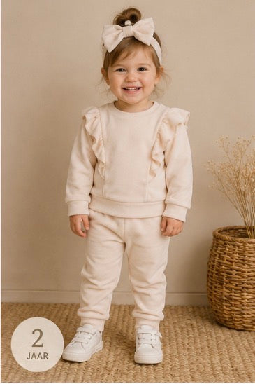velvet ruffle set beige