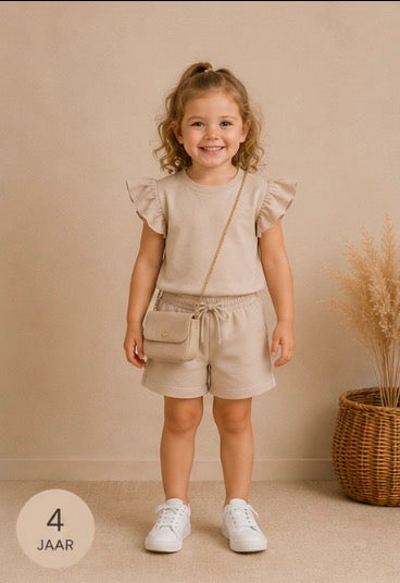 Sweet ruffle set