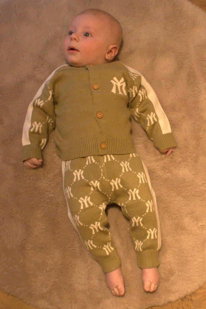 NY knitted pants green